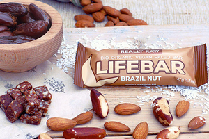 lifebar brazil nuts organic &amp; raw - 47g